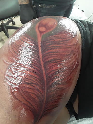 Tattoo Shop «Red Lion Tattoo Cleveland», reviews and photos, 4043 St Clair Ave, Cleveland, OH 44103, USA