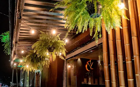 Bamboo Restaurante & Burger image