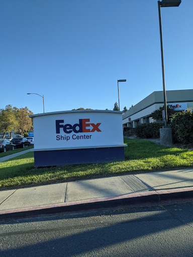 Shipping and Mailing Service «FedEx Ship Center», reviews and photos, 710 Dado St, San Jose, CA 95131, USA