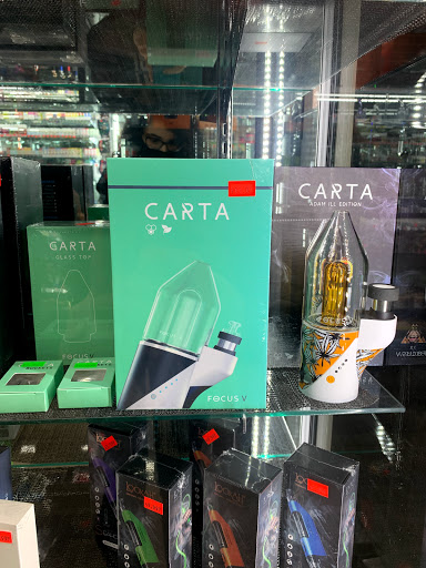 Tobacco Shop «VIP Smoke Shop», reviews and photos, 7131 Sunset Blvd, Los Angeles, CA 90046, USA