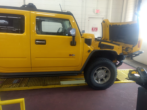 Tire Shop «Walmart Tires & Auto Parts», reviews and photos, 2000 Orchard Rd, Montgomery, IL 60538, USA