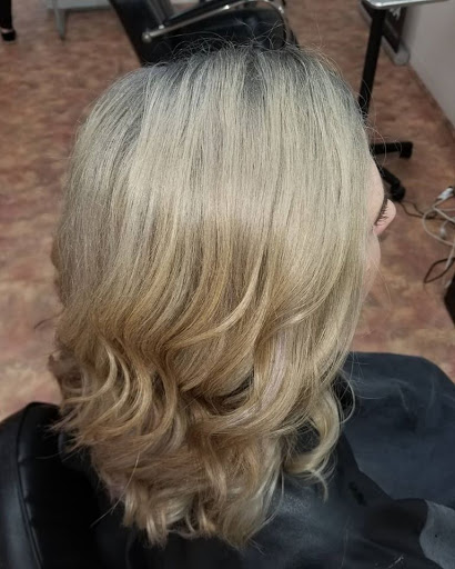 Beauty Salon «Color Trends Hair Salon», reviews and photos, 25 Merrit Pkwy, Nashua, NH 03062, USA