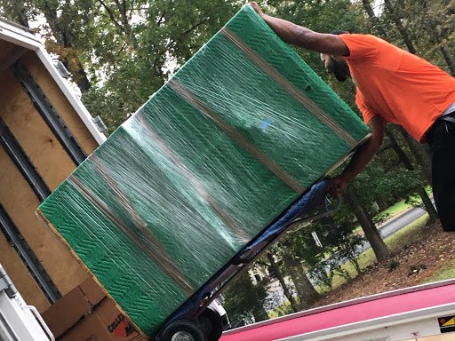 Moving Company «College Hunks Hauling Junk and Moving», reviews and photos, 5044 B U Bowman Dr #105, Buford, GA 30518, USA