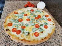 Plats et boissons du Pizzeria Pizza De Crussol-Pizzas artisanales à emporter à Saint-Péray - n°3