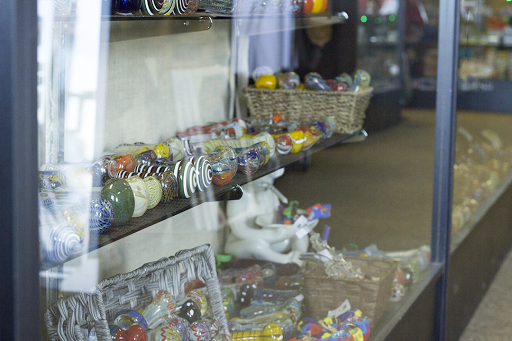 Vaporizer Store «Inhale Exhale Smoke Shop», reviews and photos, 1604 S Hwy 97 #3, Redmond, OR 97756, USA