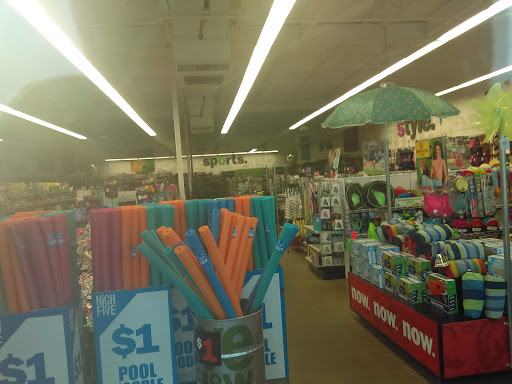 Variety Store «Five Below», reviews and photos, 24630 Dulles Landing Dr, Dulles, VA 20166, USA