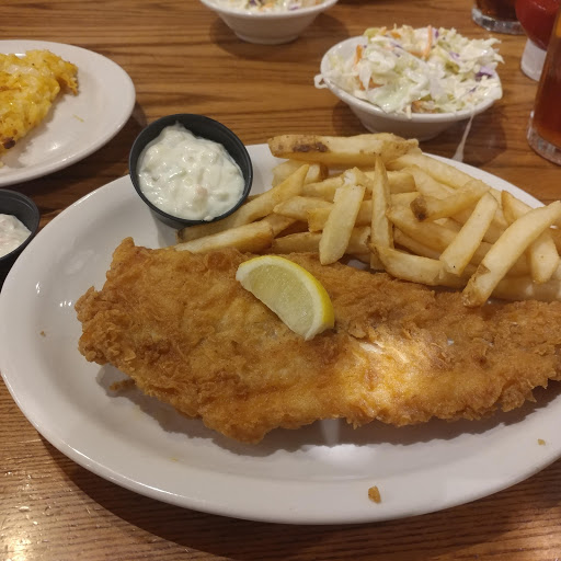 American Restaurant «Cracker Barrel Old Country Store», reviews and photos, 2075 Hylan Dr, Rochester, NY 14623, USA