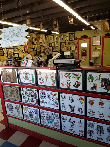 Tattoo Shop «Lost Dutchman Tattoo», reviews and photos, 4121 N 19th Ave, Phoenix, AZ 85015, USA