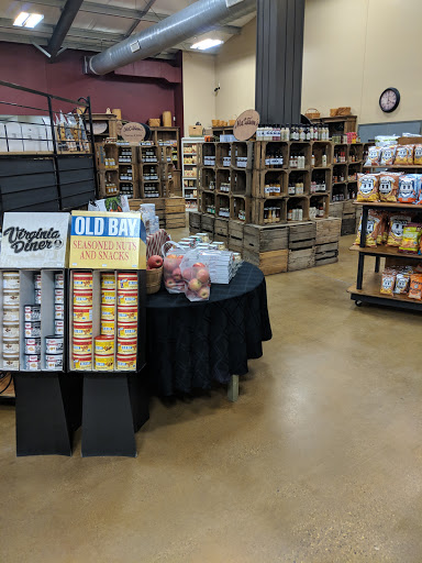 Gourmet Grocery Store «Blue Goose Fruit Market & Bakery», reviews and photos, 557 E Main St, Hancock, MD 21750, USA