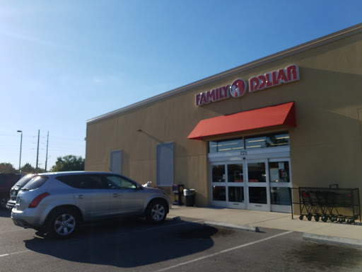 Dollar Store «FAMILY DOLLAR», reviews and photos, 225 S Lake Shore Way, Lake Alfred, FL 33850, USA