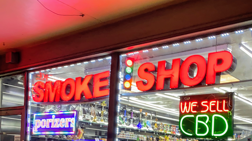Vaporizer Store «Miami Vape Smoke Shop», reviews and photos, 471 NE 167th St, North Miami Beach, FL 33162, USA