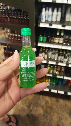 Wine Store «Total Wine & More», reviews and photos, 7925 N Blackstone Ave, Fresno, CA 93720, USA