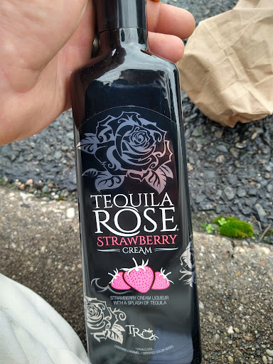 Liquor Store «Annapolis Wine & Spirits», reviews and photos, 1307 Forest Dr, Annapolis, MD 21403, USA