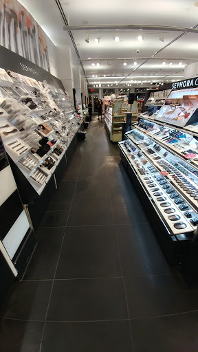 Cosmetics Store «SEPHORA», reviews and photos, 721 Collins Ave, Miami Beach, FL 33139, USA