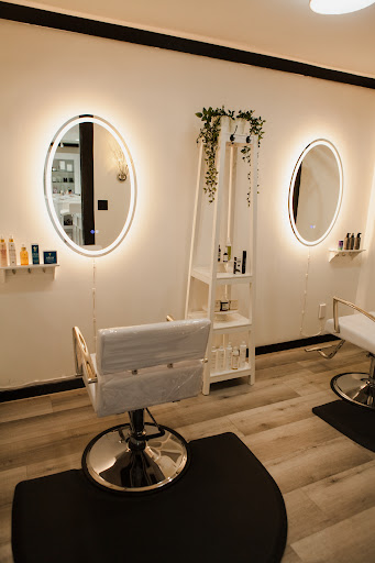 Beauty Supply Store «ROOTS the Beauty Underground», reviews and photos, 384 Forest Ave #9, Laguna Beach, CA 92651, USA