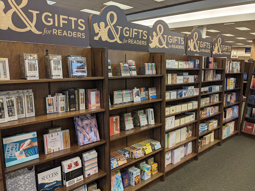 Book Store «Barnes & Noble», reviews and photos, 1156 US-46, Woodland Park, NJ 07424, USA