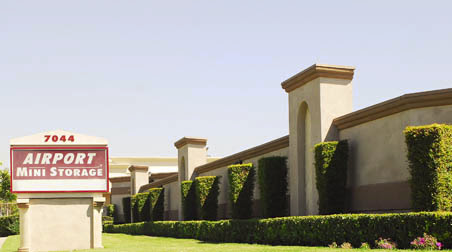 Self-Storage Facility «Airport Mini Storage», reviews and photos, 7044 Arlington Ave, Riverside, CA 92503, USA