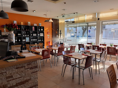 Pizaria Pizzarella Bustos