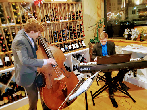 Wine Store «The Wine Exchange», reviews and photos, 1 Illinois St # 120, St Charles, IL 60174, USA