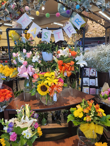 Grocery Store «Safeway», reviews and photos, 2411 N Proctor St, Tacoma, WA 98406, USA