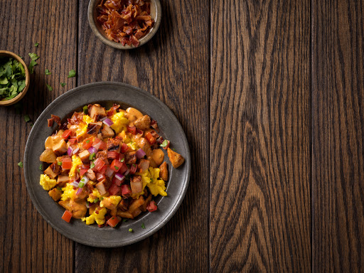 Mexican Restaurant «QDOBA Mexican Eats», reviews and photos, 6319 Wilson Mills Rd, Cleveland, OH 44143, USA