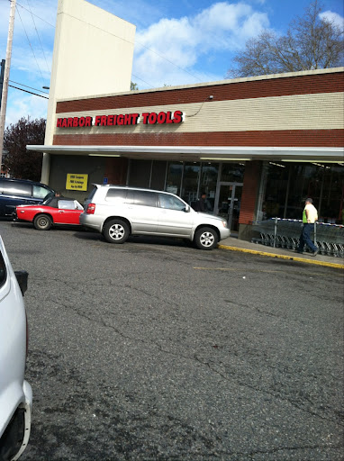 Hardware Store «Harbor Freight Tools», reviews and photos, 1335 N Mason St, Portland, OR 97217, USA