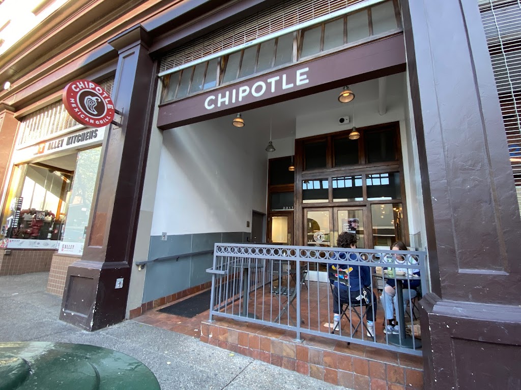 Chipotle Mexican Grill 94704