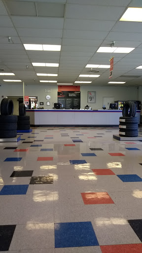 Tire Shop «Firestone Complete Auto Care», reviews and photos, 150 Northridge Shopping Ctr, Salinas, CA 93906, USA