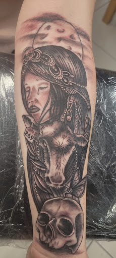 Explore cousin tattoos ideas, creative tattoo ideas in Saint Petersburg, available at Edens Apple Tattoos and Piercings