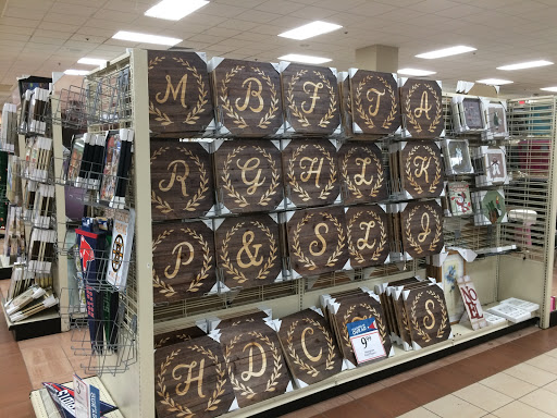 Home Goods Store «Christmas Tree Shops», reviews and photos, 28-34 Broadway, Lynnfield, MA 01940, USA