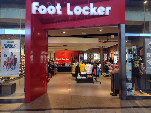 Shoe Store «Foot Locker», reviews and photos, 102 Smith Haven Mall, Lake Grove, NY 11755, USA