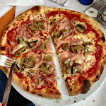 Photo n°2 de l'avis de JuNgErMaNn.u fait le 09/10/2019 à 12:26 sur le  Pizzeria Ristorante Caminetto à Malcesine