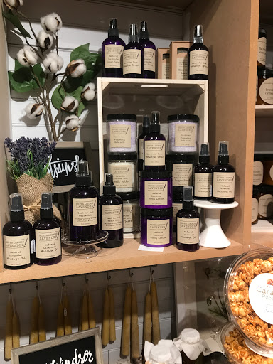 Antique Furniture Store «The Mill At Keymar Vintage And Antiques», reviews and photos, 900 Francis Scott Key Hwy, Keymar, MD 21757, USA