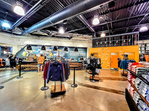 Clothing Store «The North Face Outlet», reviews and photos, 5050 Factory Shops Blvd Suite100, Castle Rock, CO 80108, USA