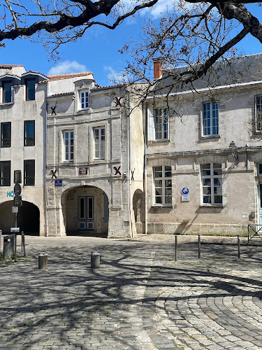 Place de La Fourche à La Rochelle