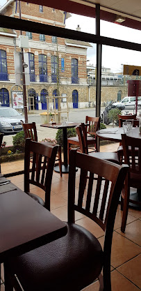 Atmosphère du Restaurant français Chez Henriette à Viroflay - n°7