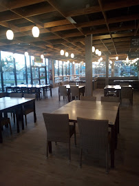 Atmosphère du Restaurant Cora Cafeteria à Saint-Jouan-des-Guérets - n°16