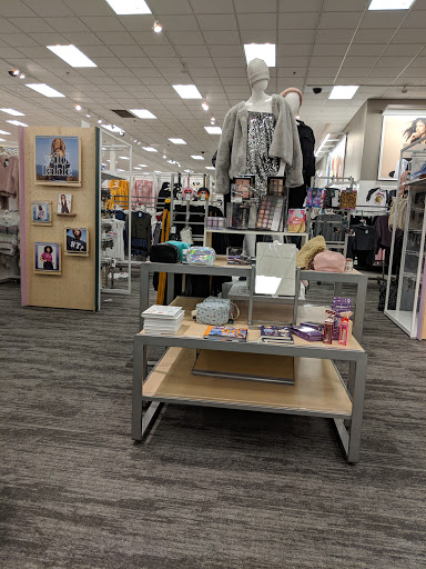 Department Store «Target», reviews and photos, 1400 Precinct Line Rd, Hurst, TX 76053, USA