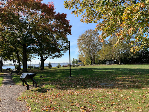 Park «Governor Printz Park», reviews and photos, Taylor Ave & W 2nd St, Essington, PA 19029, USA