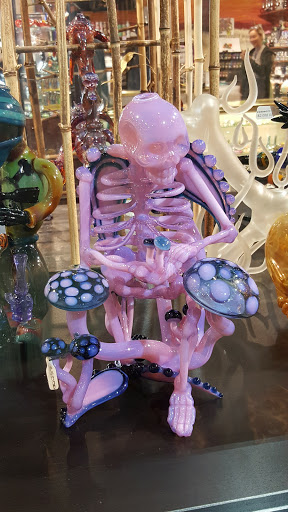 Tobacco Shop «Mellow Mood Pipe & Tobacco», reviews and photos, 4119 SE Hawthorne Blvd, Portland, OR 97214, USA