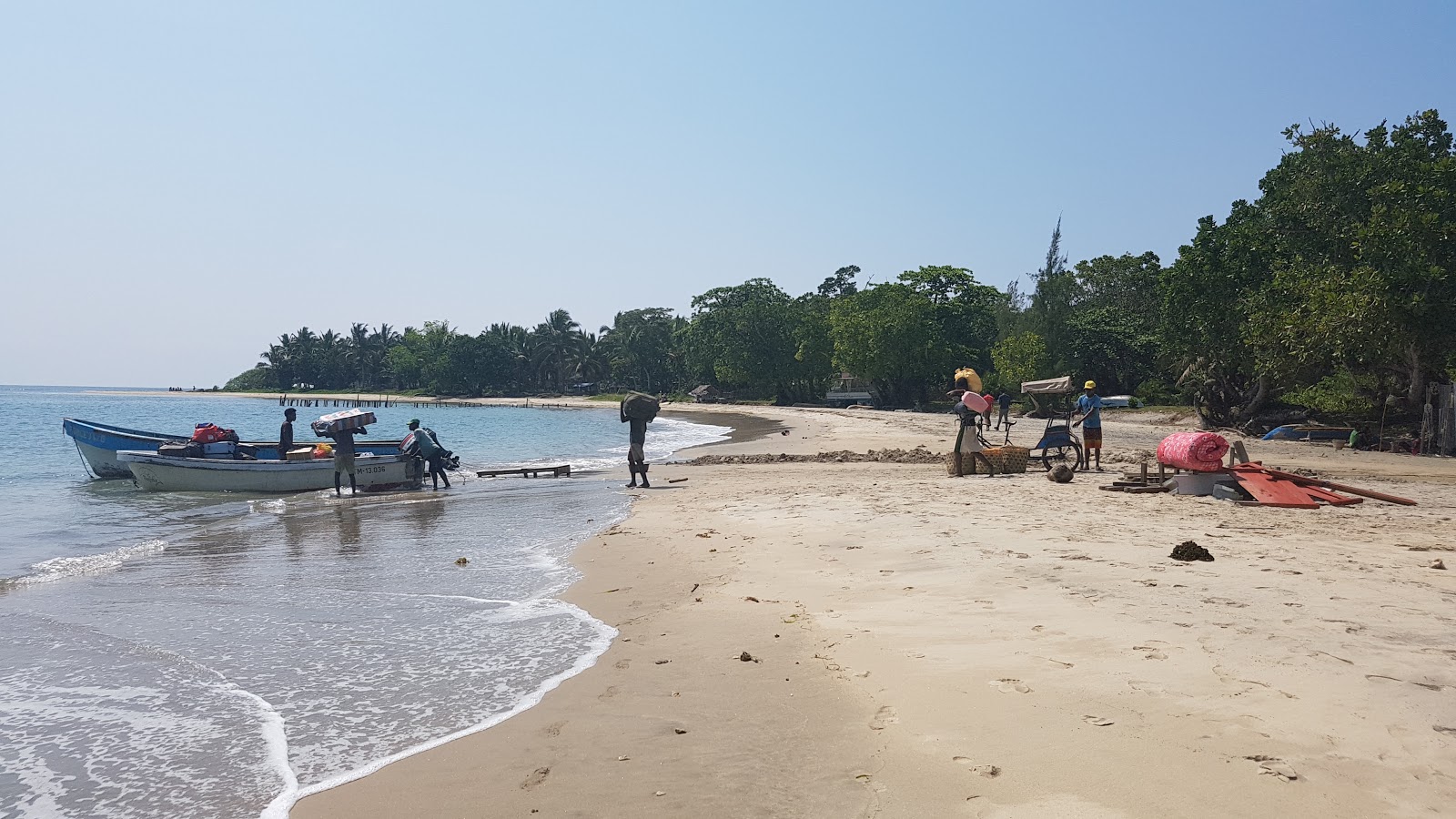 Mahambo beach photo #9