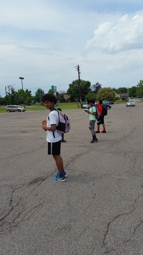 Barber Shop «Forest Park Barber Shop», reviews and photos, 657 Northland Blvd, Cincinnati, OH 45240, USA