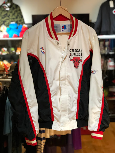 Thrift Store «Lucky Dog Clothing», reviews and photos, 8201 Greenwood Ave N, Seattle, WA 98103, USA