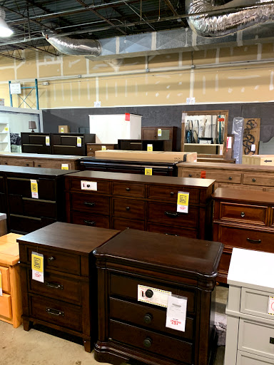 Furniture Store «Value City Furniture», reviews and photos, 2720 N Mall Dr, Virginia Beach, VA 23452, USA