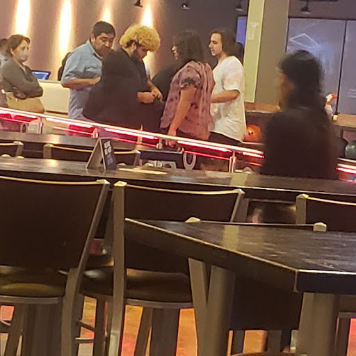 Restaurant «Main Event Entertainment», reviews and photos, 24401 Katy Fwy, Katy, TX 77493, USA