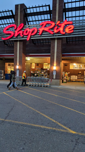 Grocery Store «ShopRite», reviews and photos, 2102-2130 N 2nd St, Millville, NJ 08332, USA