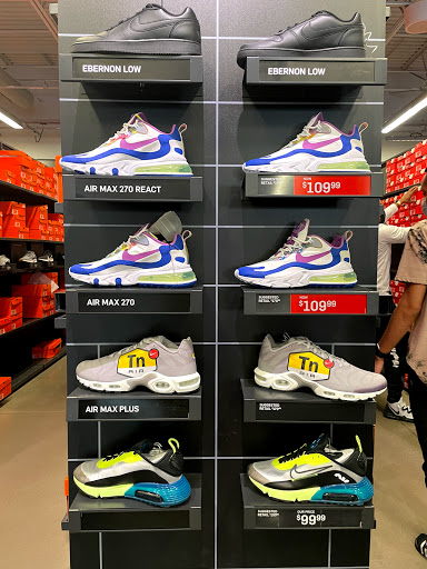 Sporting Goods Store «Nike Factory Store», reviews and photos, 6800 N 95th Ave #590, Glendale, AZ 85301, USA