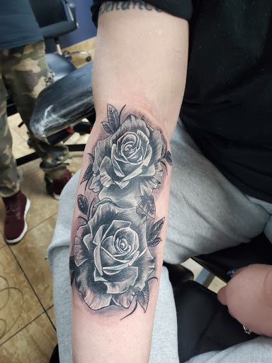 Tattoo Shop «Aztec Ink Tattoos», reviews and photos, 1137 E Jersey St, Elizabeth, NJ 07201, USA