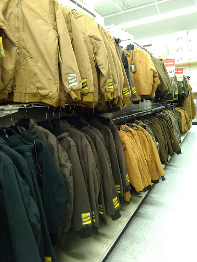 Sporting Goods Store «Academy Sports + Outdoors», reviews and photos, 550 Barnes Dr, San Marcos, TX 78666, USA