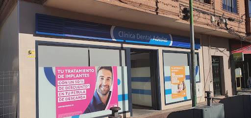Clínica Dental Adeslas en Parla, Madrid